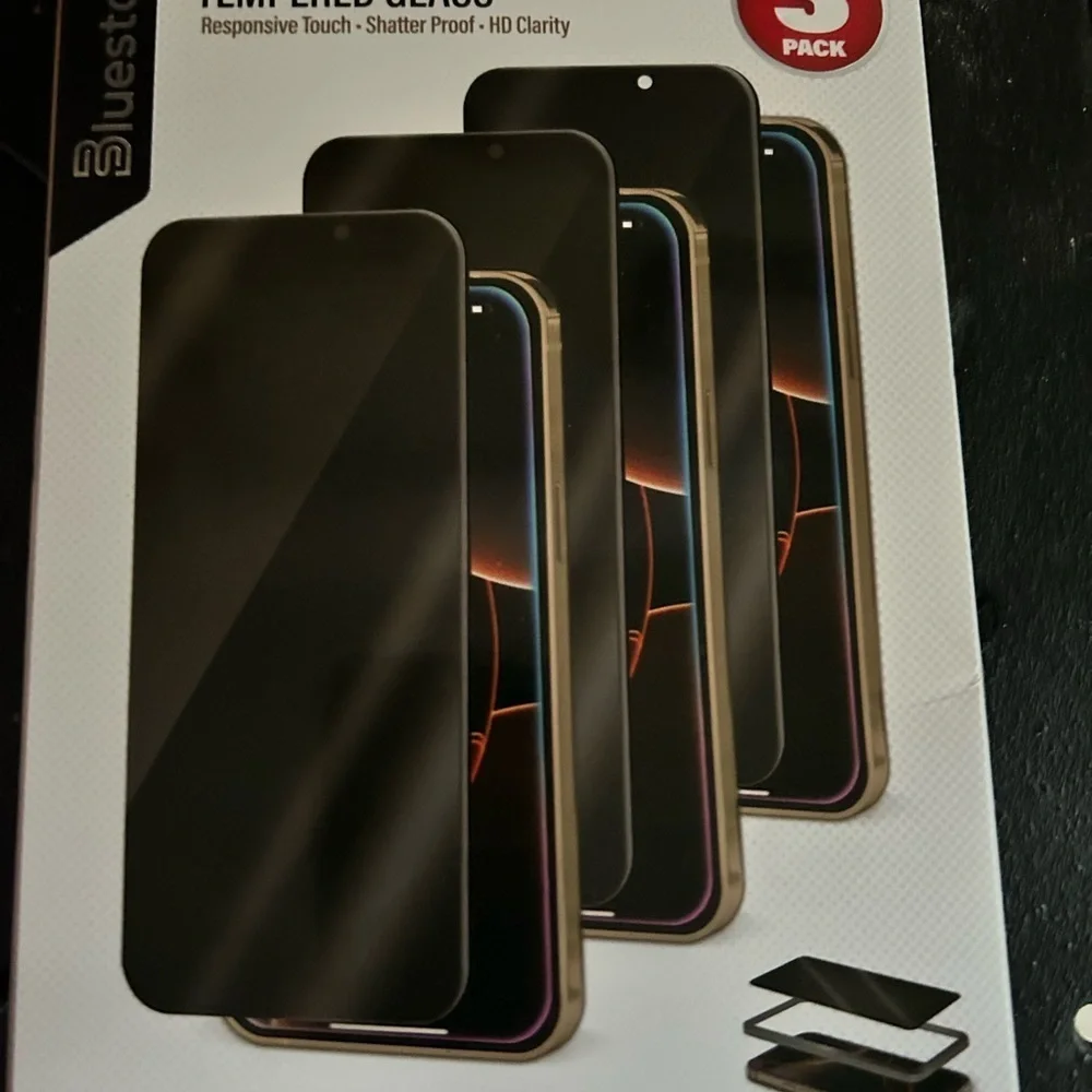 SM Privacy Guard Tempered Glass for iPhone 16